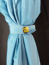 Load image into Gallery viewer, Online Vintage Shop, Vintage Clothing Boutique, Vintage, Women's Clothing, Seconhand, Distressed Vintage Designs, Sustainable Fashion