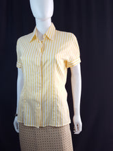 Load image into Gallery viewer, Online Vintage Shop, Vintage Clothing Boutique, Vintage, Women's Clothing, Seconhand, Distressed Vintage Designs, Sustainable Fashion