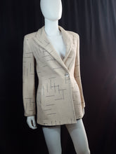 Load image into Gallery viewer, Online Vintage Shop, Vintage Clothing Boutique, Vintage, Women's Clothing, Seconhand, Distressed Vintage Designs, Sustainable Fashion