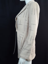 Load image into Gallery viewer, Online Vintage Shop, Vintage Clothing Boutique, Vintage, Women's Clothing, Seconhand, Distressed Vintage Designs, Sustainable Fashion