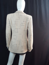 Load image into Gallery viewer, Online Vintage Shop, Vintage Clothing Boutique, Vintage, Women's Clothing, Seconhand, Distressed Vintage Designs, Sustainable Fashion