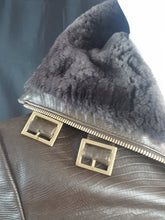 Load image into Gallery viewer, Online Vintage Shop, Vintage Clothing Boutique, Vintage, Women's Clothing, Seconhand, Distressed Vintage Designs, Sustainable Fashion