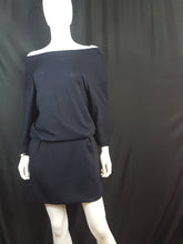 Load image into Gallery viewer, Online Vintage Shop, Vintage Clothing Boutique, Vintage, Women's Clothing, Seconhand, Distressed Vintage Designs, Sustainable Fashion