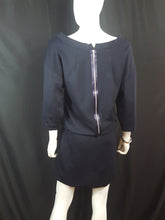 Load image into Gallery viewer, Online Vintage Shop, Vintage Clothing Boutique, Vintage, Women's Clothing, Seconhand, Distressed Vintage Designs, Sustainable Fashion