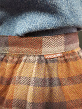 Load image into Gallery viewer, Online Vintage Shop, Vintage Clothing Boutique, Vintage, Women's Clothing, Seconhand, Distressed Vintage Designs, Sustainable Fashion