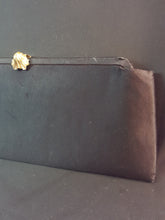 Load image into Gallery viewer, Online Vintage Shop, Vintage Clothing Boutique, Vintage, Women's Clothing, Seconhand, Distressed Vintage Designs, Sustainable Fashion