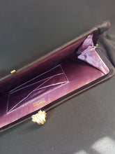 Load image into Gallery viewer, Online Vintage Shop, Vintage Clothing Boutique, Vintage, Women's Clothing, Seconhand, Distressed Vintage Designs, Sustainable Fashion