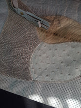 Load image into Gallery viewer, Online Vintage Shop, Vintage Clothing Boutique, Vintage, Women's Clothing, Seconhand, Distressed Vintage Designs, Sustainable Fashion