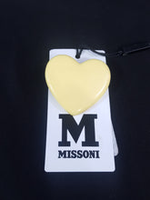 Load image into Gallery viewer, Online Vintage Shop, Vintage Clothing Boutique, Vintage, Women's Clothing, Seconhand, Distressed Vintage Designs, Sustainable Fashion