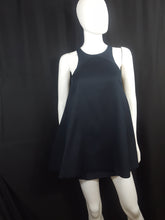 Load image into Gallery viewer, Online Vintage Shop, Vintage Clothing Boutique, Vintage, Women's Clothing, Seconhand, Distressed Vintage Designs, Sustainable Fashion