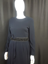 Load image into Gallery viewer, Online Vintage Shop, Vintage Clothing Boutique, Vintage, Women's Clothing, Seconhand, Distressed Vintage Designs, Sustainable Fashion