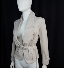 Load image into Gallery viewer, Online Vintage Shop, Vintage Clothing Boutique, Vintage, Women's Clothing, Seconhand, Distressed Vintage Designs, Sustainable Fashion