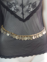 Load image into Gallery viewer, Online Vintage Shop, Vintage Clothing Boutique, Vintage, Women's Clothing, Seconhand, Distressed Vintage Designs, Sustainable Fashion