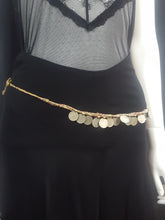 Load image into Gallery viewer, Online Vintage Shop, Vintage Clothing Boutique, Vintage, Women's Clothing, Seconhand, Distressed Vintage Designs, Sustainable Fashion