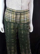 Load image into Gallery viewer, Online Vintage Shop, Vintage Clothing Boutique, Vintage, Women's Clothing, Seconhand, Distressed Vintage Designs, Sustainable Fashion