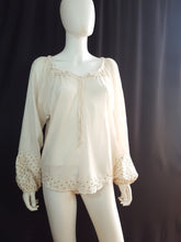 Load image into Gallery viewer, Online Vintage Shop, Vintage Clothing Boutique, Vintage, Women's Clothing, Seconhand, Distressed Vintage Designs, Sustainable Fashion