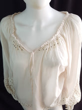 Load image into Gallery viewer, Online Vintage Shop, Vintage Clothing Boutique, Vintage, Women's Clothing, Seconhand, Distressed Vintage Designs, Sustainable Fashion