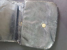 Load image into Gallery viewer, Online Vintage Shop, Vintage Clothing Boutique, Vintage, Women's Clothing, Seconhand, Distressed Vintage Designs, Sustainable Fashion