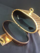 Load image into Gallery viewer, Online Vintage Shop, Vintage Clothing Boutique, Vintage, Women's Clothing, Seconhand, Distressed Vintage Designs, Sustainable Fashion