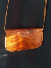 Load image into Gallery viewer, Online Vintage Shop, Vintage Clothing Boutique, Vintage, Women's Clothing, Seconhand, Distressed Vintage Designs, Sustainable Fashion