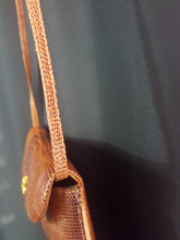 Load image into Gallery viewer, Online Vintage Shop, Vintage Clothing Boutique, Vintage, Women's Clothing, Seconhand, Distressed Vintage Designs, Sustainable Fashion