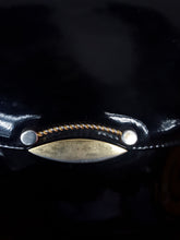 Load image into Gallery viewer, Online Vintage Shop, Vintage Clothing Boutique, Vintage, Women's Clothing, Seconhand, Distressed Vintage Designs, Sustainable Fashion