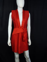 Load image into Gallery viewer, Online Vintage Shop, Vintage Clothing Boutique, Vintage, Women's Clothing, Seconhand, Distressed Vintage Designs, Sustainable Fashion