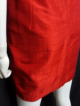 Load image into Gallery viewer, Online Vintage Shop, Vintage Clothing Boutique, Vintage, Women's Clothing, Seconhand, Distressed Vintage Designs, Sustainable Fashion