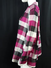 Load image into Gallery viewer, Online Vintage Shop, Vintage Clothing Boutique, Vintage, Women's Clothing, Seconhand, Distressed Vintage Designs, Sustainable Fashion