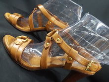 Load image into Gallery viewer, Online Vintage Shop, Vintage Clothing Boutique, Vintage, Women's Clothing, Seconhand, Distressed Vintage Designs, Sustainable Fashion