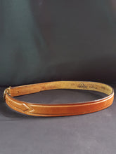 Load image into Gallery viewer, Online Vintage Shop, Vintage Clothing Boutique, Vintage, Women's Clothing, Seconhand, Distressed Vintage Designs, Sustainable Fashion