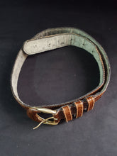 Load image into Gallery viewer, Online Vintage Shop, Vintage Clothing Boutique, Vintage, Women's Clothing, Seconhand, Distressed Vintage Designs, Sustainable Fashion