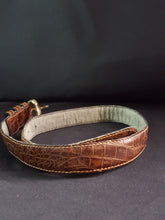 Load image into Gallery viewer, Online Vintage Shop, Vintage Clothing Boutique, Vintage, Women's Clothing, Seconhand, Distressed Vintage Designs, Sustainable Fashion