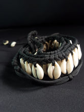 Load image into Gallery viewer, Online Vintage Shop, Vintage Clothing Boutique, Vintage, Women's Clothing, Seconhand, Distressed Vintage Designs, Sustainable Fashion