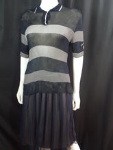 Load image into Gallery viewer, Online Vintage Shop, Vintage Clothing Boutique, Vintage, Women's Clothing, Seconhand, Distressed Vintage Designs, Sustainable Fashion