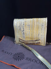 Load image into Gallery viewer, Online Vintage Shop, Vintage Clothing Boutique, Vintage, Women's Clothing, Seconhand, Distressed Vintage Designs, Sustainable Fashion