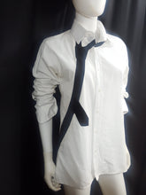 Load image into Gallery viewer, Online Vintage Shop, Vintage Clothing Boutique, Vintage, Women's Clothing, Seconhand, Distressed Vintage Designs, Sustainable Fashion