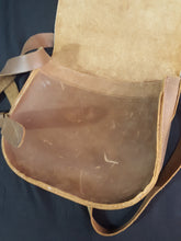 Load image into Gallery viewer, Online Vintage Shop, Vintage Clothing Boutique, Vintage, Women's Clothing, Seconhand, Distressed Vintage Designs, Sustainable Fashion