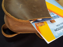 Load image into Gallery viewer, Online Vintage Shop, Vintage Clothing Boutique, Vintage, Women's Clothing, Seconhand, Distressed Vintage Designs, Sustainable Fashion