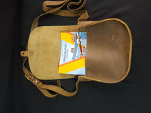 Load image into Gallery viewer, Online Vintage Shop, Vintage Clothing Boutique, Vintage, Women's Clothing, Seconhand, Distressed Vintage Designs, Sustainable Fashion