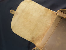 Load image into Gallery viewer, Online Vintage Shop, Vintage Clothing Boutique, Vintage, Women's Clothing, Seconhand, Distressed Vintage Designs, Sustainable Fashion