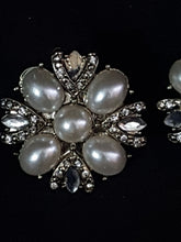 Load image into Gallery viewer, Online Vintage Shop, Vintage Clothing Boutique, Vintage, Women's Clothing, Seconhand, Distressed Vintage Designs, Sustainable Fashion