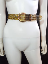 Load image into Gallery viewer, Online Vintage Shop, Vintage Clothing Boutique, Vintage, Women's Clothing, Seconhand, Distressed Vintage Designs, Sustainable Fashion