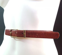 Load image into Gallery viewer, Online Vintage Shop, Vintage Clothing Boutique, Vintage, Women's Clothing, Seconhand, Distressed Vintage Designs, Sustainable Fashion