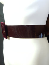 Load image into Gallery viewer, Online Vintage Shop, Vintage Clothing Boutique, Vintage, Women's Clothing, Seconhand, Distressed Vintage Designs, Sustainable Fashion