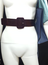 Load image into Gallery viewer, Online Vintage Shop, Vintage Clothing Boutique, Vintage, Women's Clothing, Seconhand, Distressed Vintage Designs, Sustainable Fashion