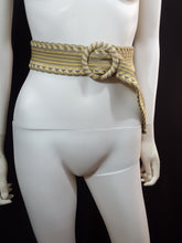 Load image into Gallery viewer, Online Vintage Shop, Vintage Clothing Boutique, Vintage, Women's Clothing, Seconhand, Distressed Vintage Designs, Sustainable Fashion