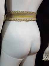 Load image into Gallery viewer, Online Vintage Shop, Vintage Clothing Boutique, Vintage, Women's Clothing, Seconhand, Distressed Vintage Designs, Sustainable Fashion