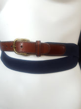 Load image into Gallery viewer, Online Vintage Shop, Vintage Clothing Boutique, Vintage, Women's Clothing, Seconhand, Distressed Vintage Designs, Sustainable Fashion