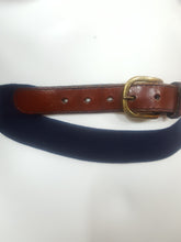 Load image into Gallery viewer, Online Vintage Shop, Vintage Clothing Boutique, Vintage, Women's Clothing, Seconhand, Distressed Vintage Designs, Sustainable Fashion